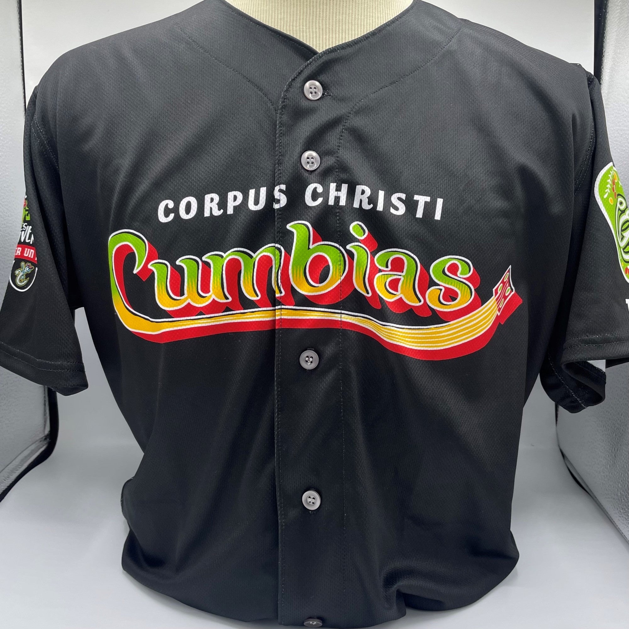 Corpus Christi Hooks - ‪The Hooks Christmas in July uniforms. You can bid  on this weekend's game-used jerseys at the link below. ❄️☃️‬ ‪BID: http:// hooks.milbauctions.com‬